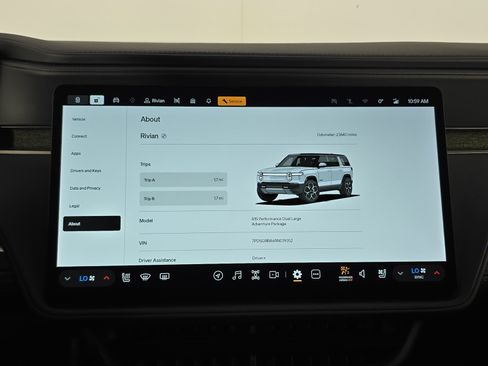 Used 2024 Rivian R1S Adventure AWD/4WD image 28