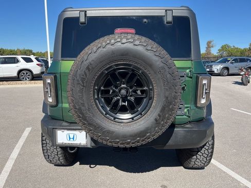 Used 2023 Ford Bronco Wildtrak image 5