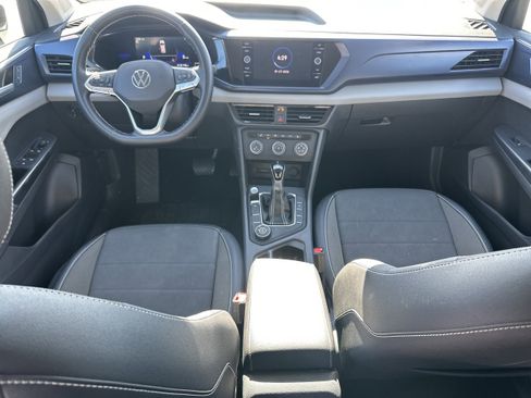 Used 2022 Volkswagen Taos SE image 22