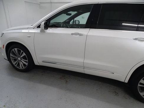 Certified 2022 Cadillac XT6 Premium Luxury w/ Technology Package AWD/4WD image 20