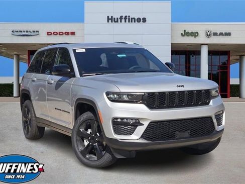 New 2025 Jeep Grand Cherokee Limited w/ Black Appearance Package image 1