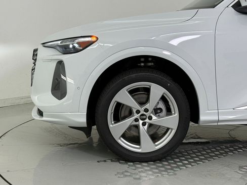 New 2025 Audi Q5 Premium Plus image 25