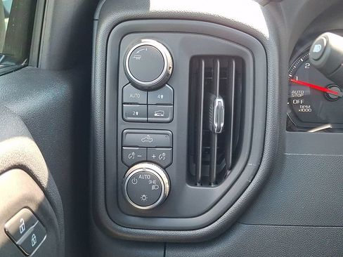 Used 2026 Chevrolet Silverado 1500 W/T AWD/4WD image 26