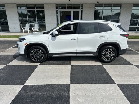 Used 2026 Volkswagen Tiguan S AWD/4WD image 1