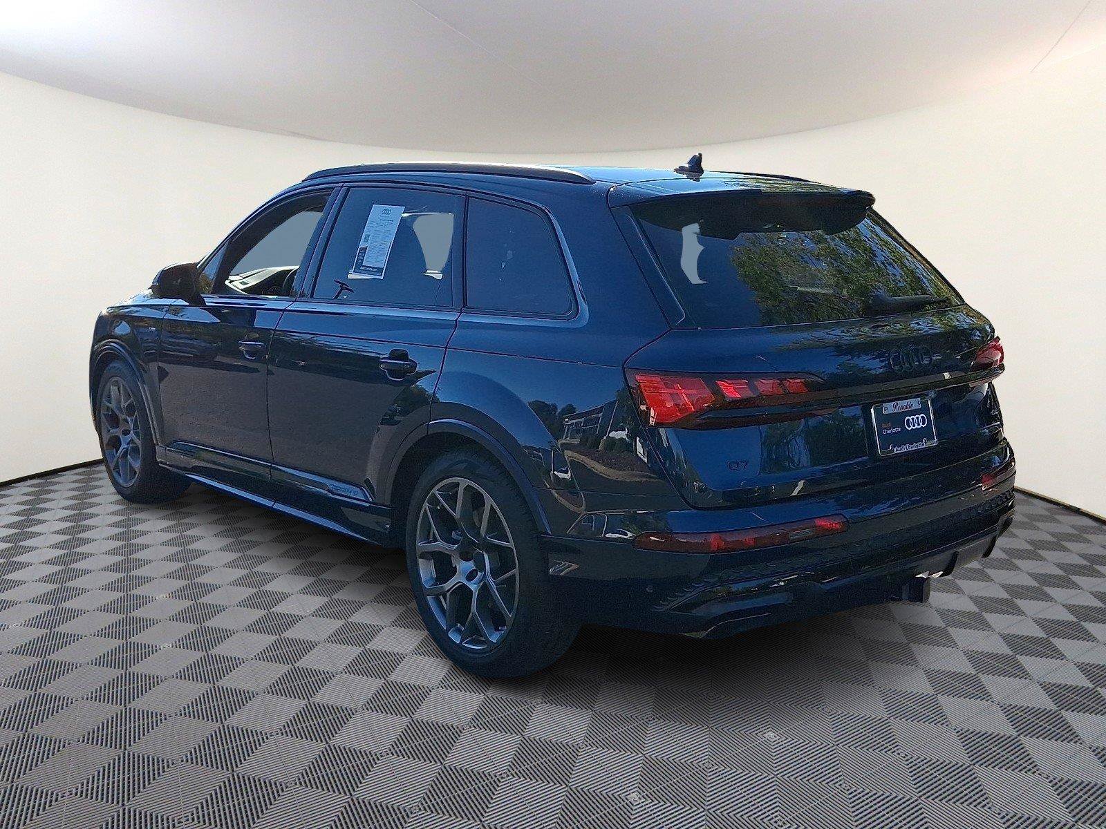 Used 2026 Audi Q7 3.0T Prestige w/ Prestige Package AWD/4WD image 4