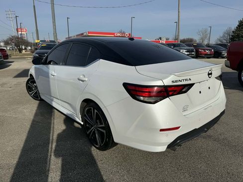 Used 2021 Nissan Sentra SR w/ SR Premium Package image 6