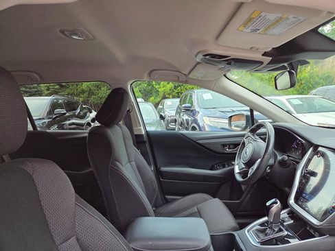 Used 2023 Subaru Outback Premium AWD/4WD image 29