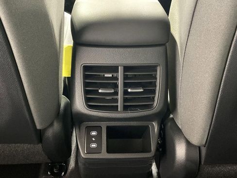 New 2026 Kia Seltos LX FWD image 23