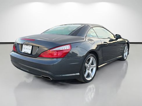 Used 2013 Mercedes-Benz SL 550 image 3
