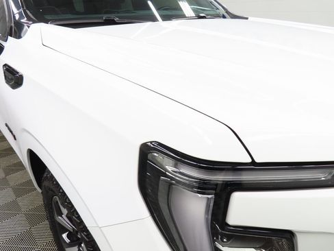 Used 2025 GMC Yukon AT4 Ultimate image 28