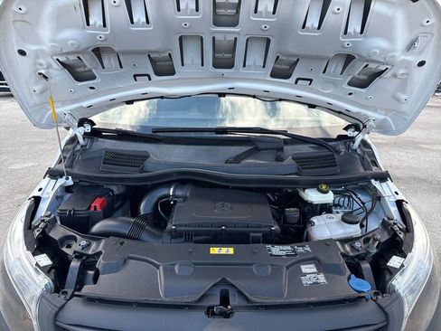 Used 2023 Mercedes-Benz Metris image 26