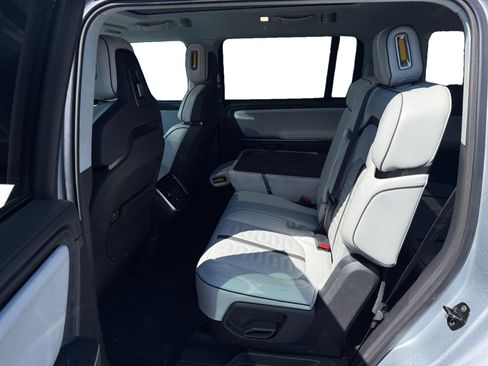 Used 2024 Rivian R1S Adventure AWD/4WD image 16
