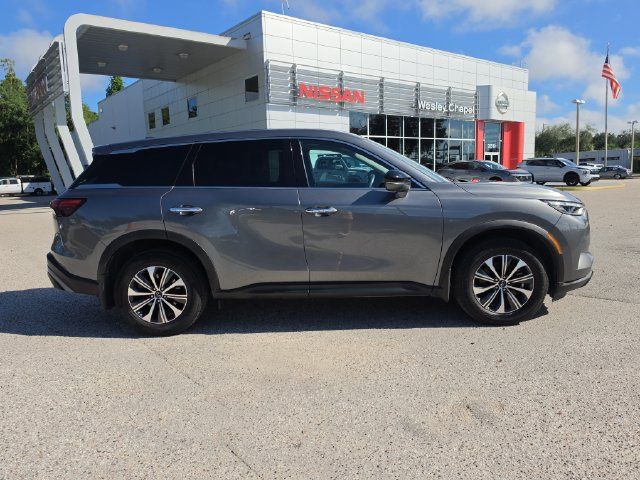 Used 2023 INFINITI QX60 Pure FWD image 9