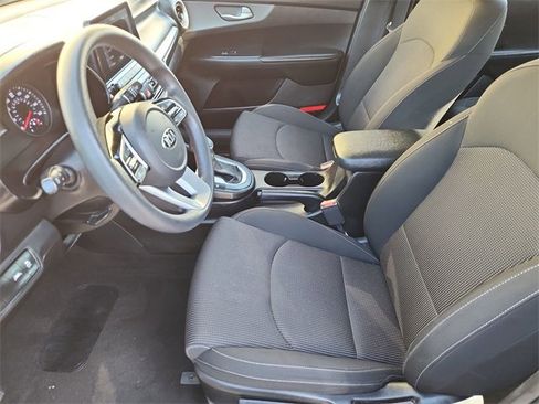 Used 2019 Kia Forte LXS image 17