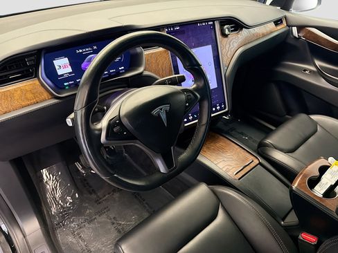 Used 2020 Tesla Model X Long Range image 7