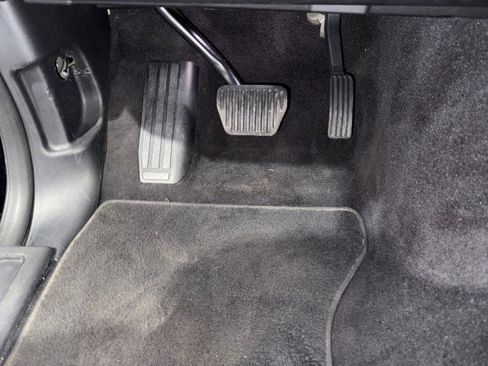 Used 2018 Land Rover Discovery SE image 52