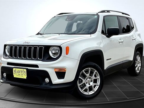 Used 2023 Jeep Renegade Latitude w/ Premium Group image 12