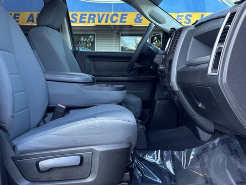 Used 2018 RAM 1500 Express AWD/4WD image 22