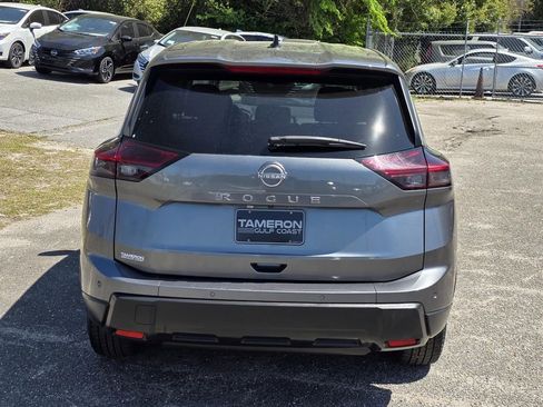 Used 2024 Nissan Rogue S image 4