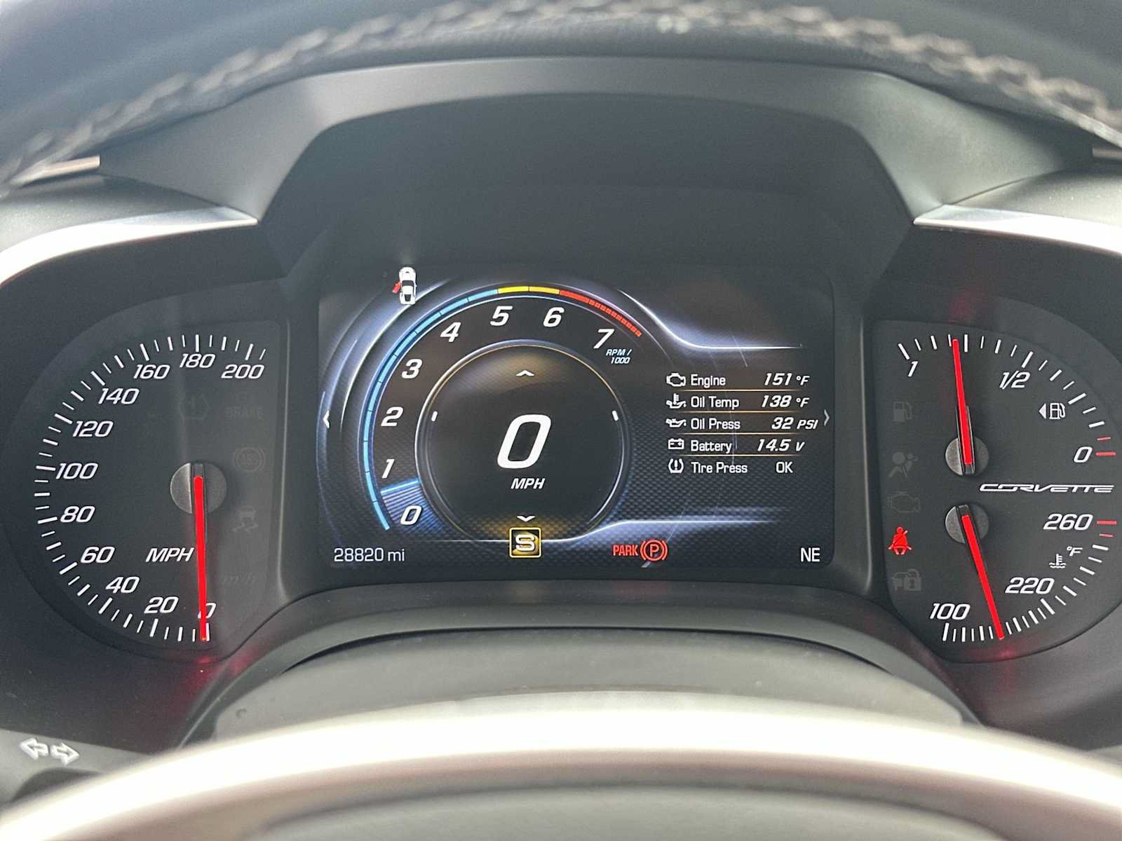 Certified 2019 Chevrolet Corvette Stingray Coupe w/ 1LT RWD image 24