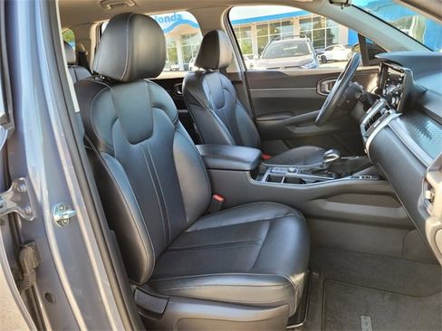 Used 2021 Kia Sorento S image 18