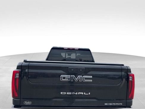 Used 2024 GMC Sierra 2500 Denali Ultimate AWD/4WD image 6