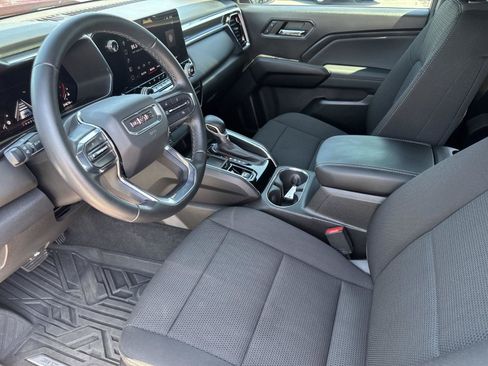 Used 2024 GMC Canyon Elevation w/ Convenience Package RWD image 12