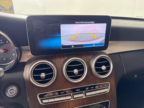Used 2019 Mercedes-Benz C 300 Sedan image 16