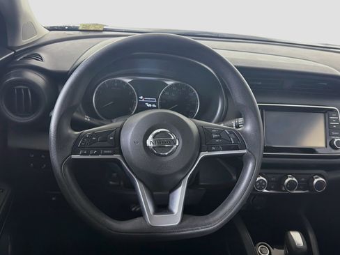 Used 2021 Nissan Kicks S FWD image 17