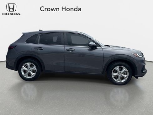 Used 2025 Honda HR-V LX image 5