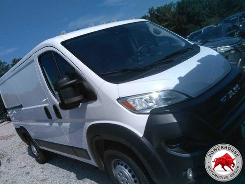 Used 2025 RAM ProMaster 2500 w/ Convenience Group FWD image 1