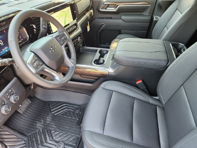 New 2026 Chevrolet Silverado 2500 LT w/ Trail Boss Package AWD/4WD image 4
