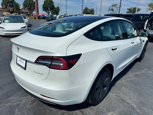 Used 2022 Tesla Model 3 Long Range AWD/4WD image 5
