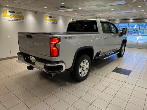 Used 2022 Chevrolet Silverado 2500 LTZ w/ LTZ Plus Package AWD/4WD image 26