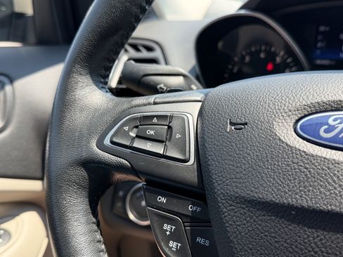 Used 2017 Ford Escape Titanium AWD/4WD image 20