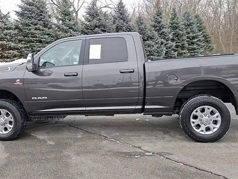 Used 2024 RAM 2500 Laramie image 5