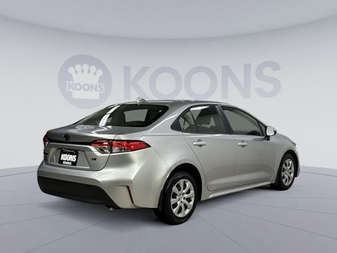 Used 2023 Toyota Corolla LE image 12