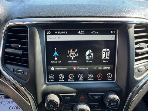 Used 2018 Jeep Grand Cherokee Trailhawk image 40