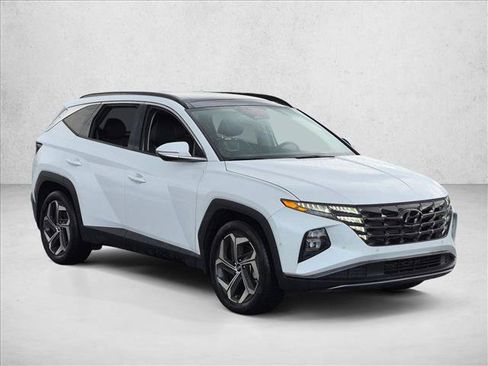 Used 2022 Hyundai Tucson Limited FWD image 3