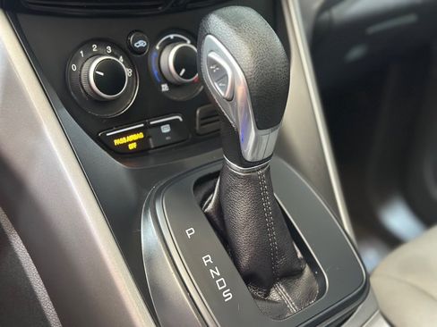 Used 2016 Ford Escape SE image 18