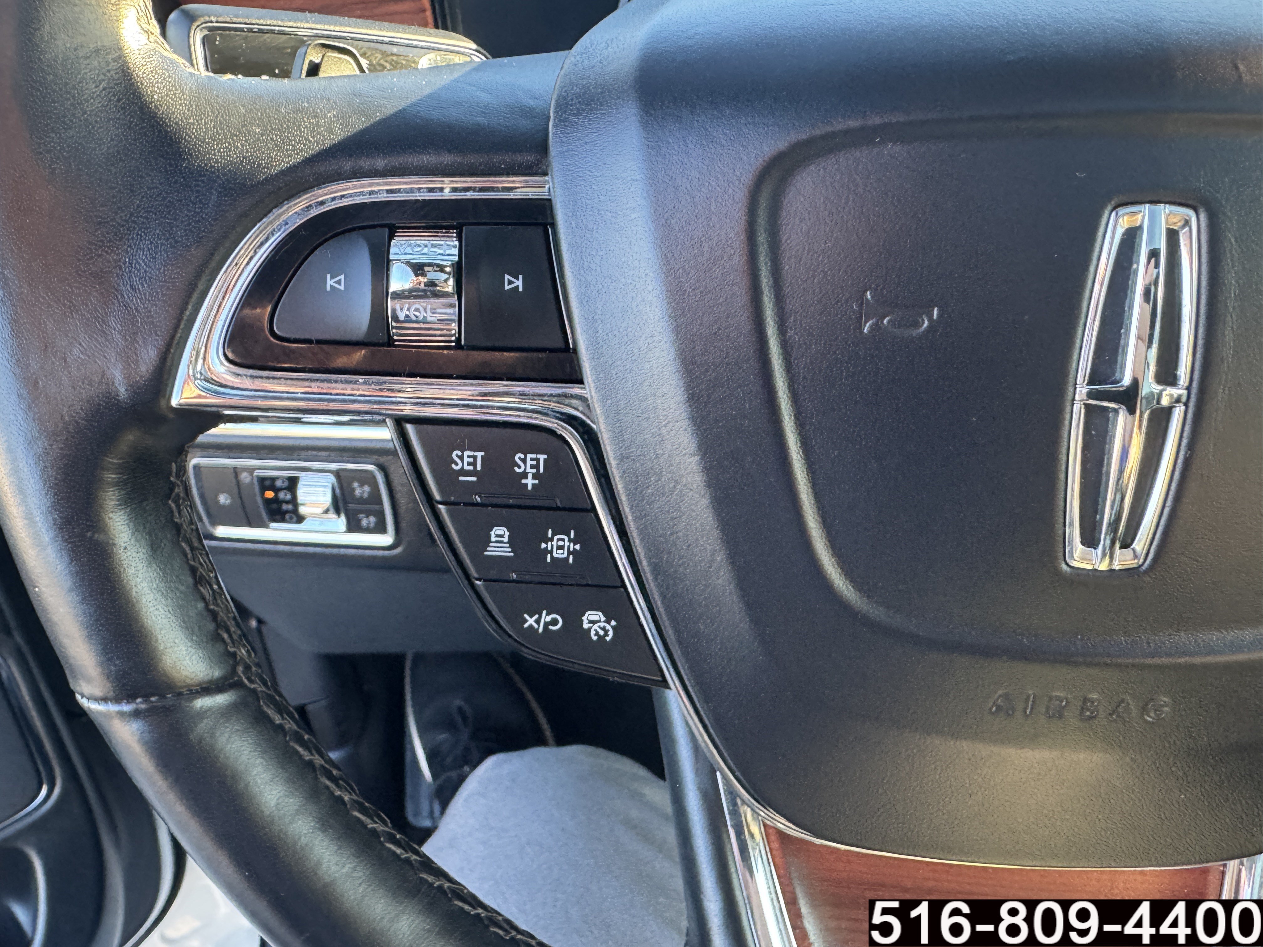 Used 2022 Lincoln Navigator Reserve w/ Monochromatic Package AWD/4WD image 18