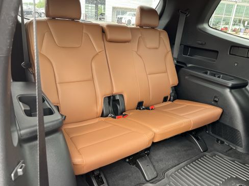 Used 2025 Kia Telluride EX X-Line AWD/4WD image 5