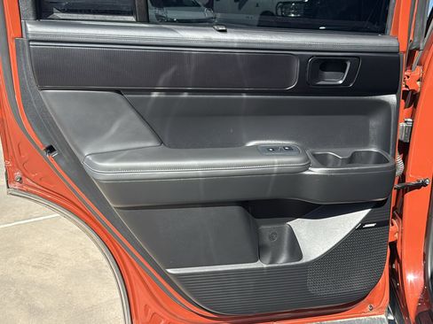 Used 2025 Hyundai Santa Fe Calligraphy image 17