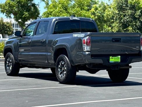 Used 2023 Toyota Tacoma TRD Off-Road w/ Advanced Technology Package AWD/4WD image 3