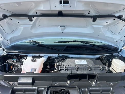 New 2025 Chevrolet Express 2500 image 32