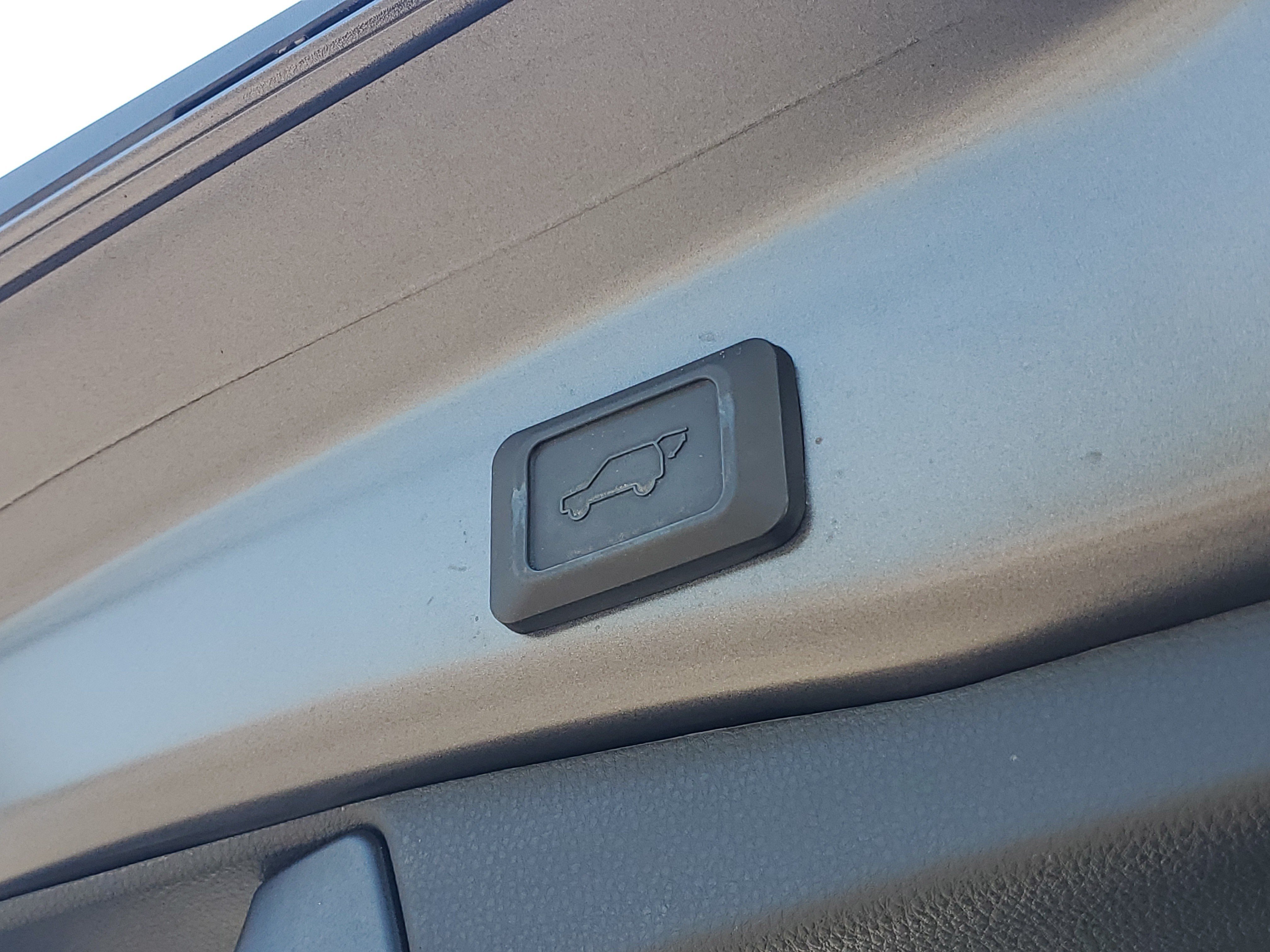 Certified 2023 Toyota RAV4 XLE Premium FWD image 10