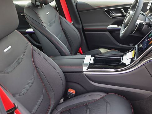 New 2025 Mercedes-Benz GLC 43 AMG 4MATIC image 15