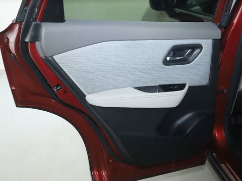 Certified 2023 Nissan Rogue SV image 23