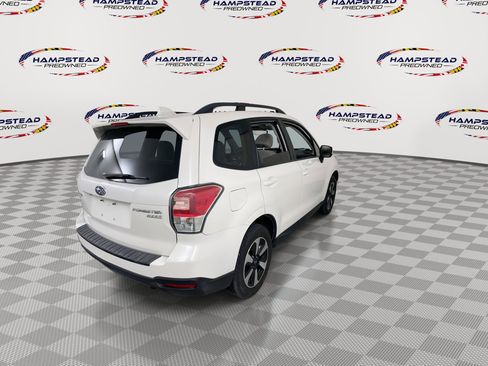 Used 2017 Subaru Forester 2.5i Premium image 8