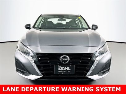 Used 2024 Nissan Altima 2.5 SV